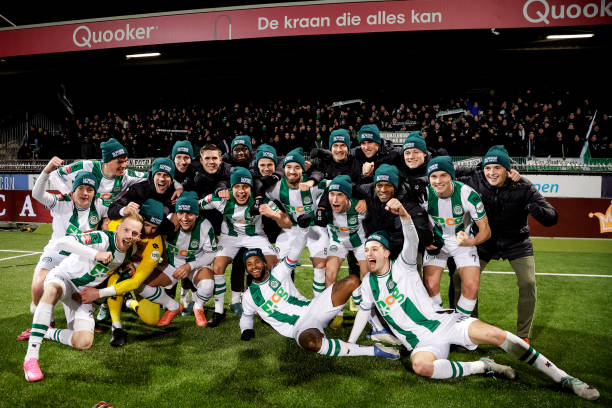 对阵的万隆 对阵的万隆