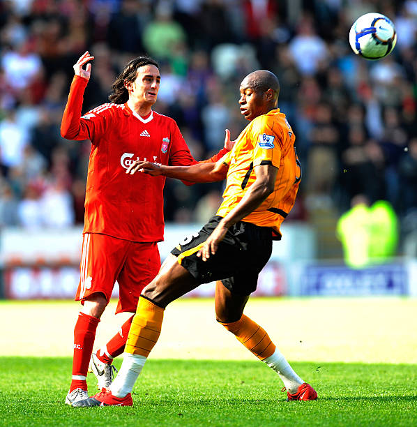 里夫斯用自 里夫斯用自