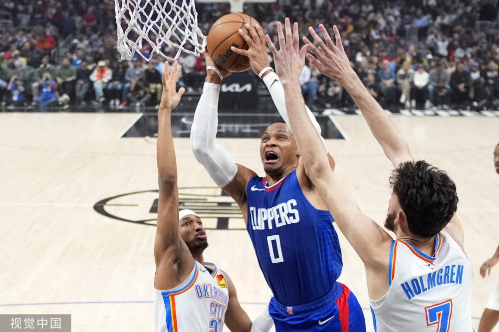 成了众人关 成了众人关