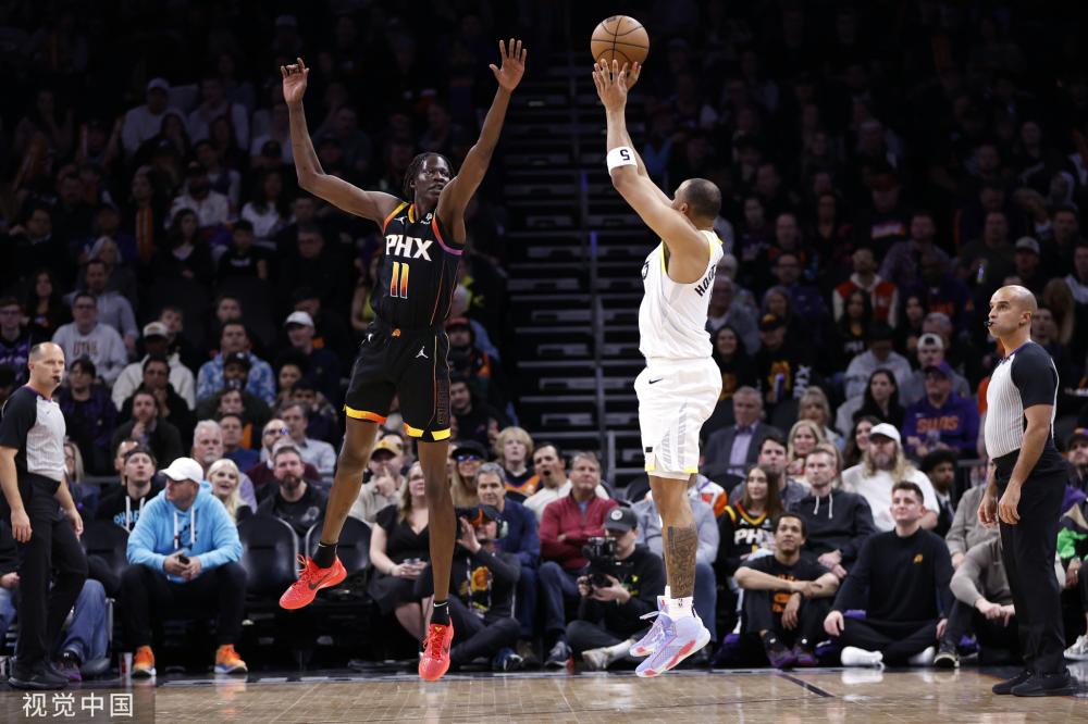 的竞争愈加 的竞争愈加